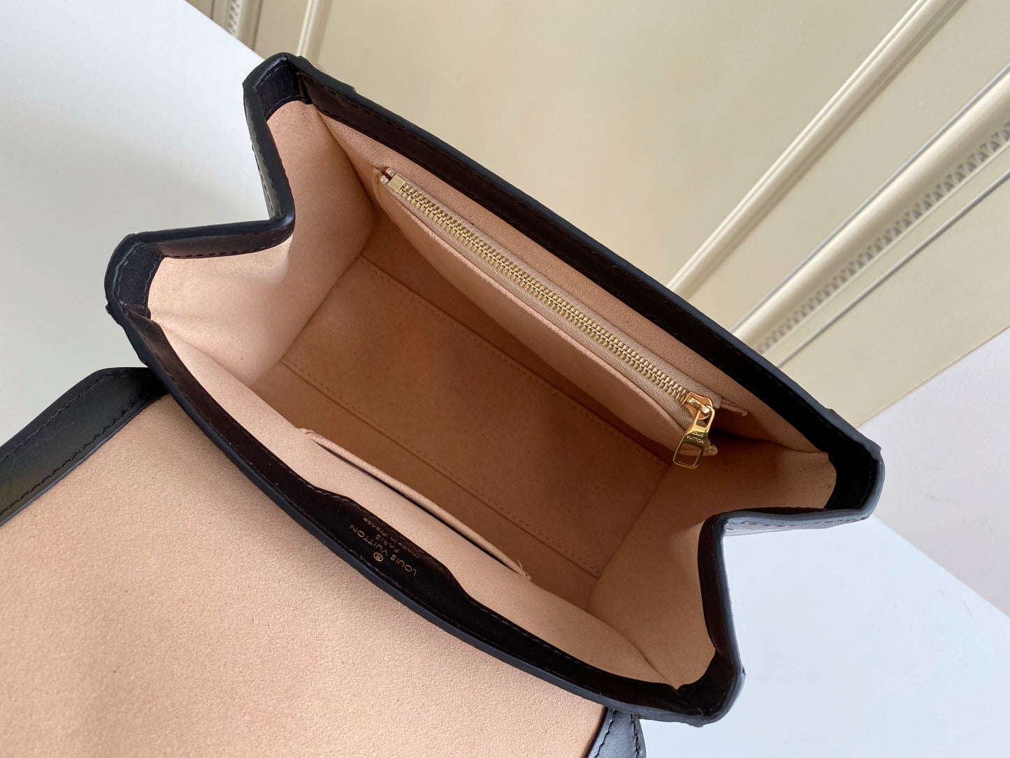 Louis Vuitton Luxury Monogram Canvas Top Handle Bag with Gold Trunk Lock