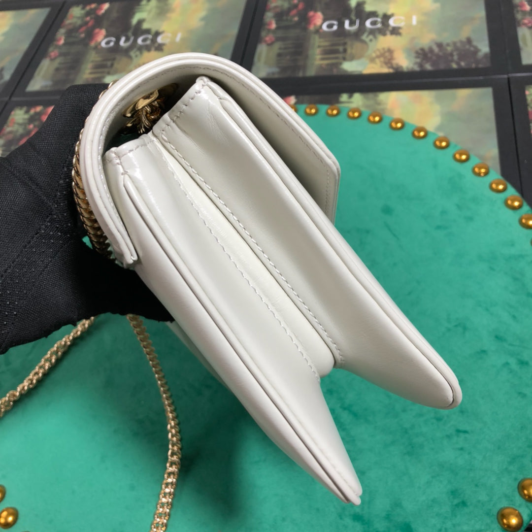 Gucci Rajah Small White Leather Shoulder Bag with Horsebit and Tiger Head