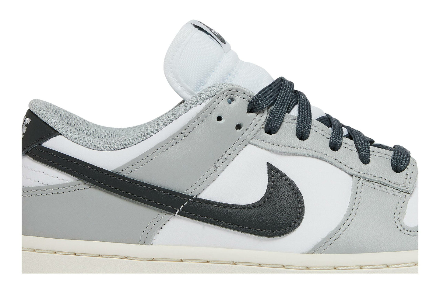 ( Women ) Nike Dunk Low 'Light Smoke Grey' DD1503-117