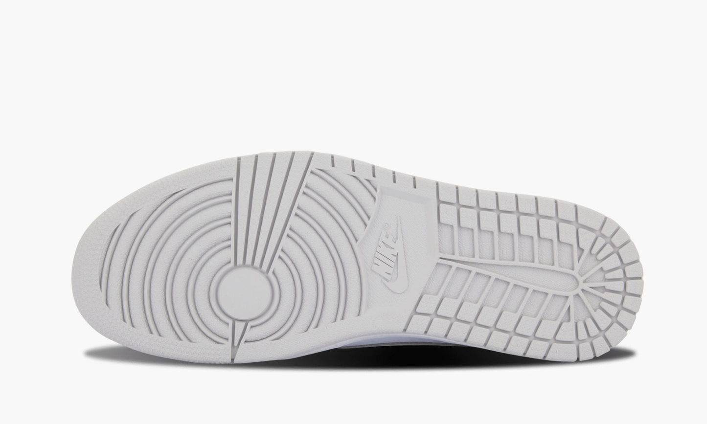 Air Jordan 1 Retro Low OG "White / Neutral Grey – 2015 Release"