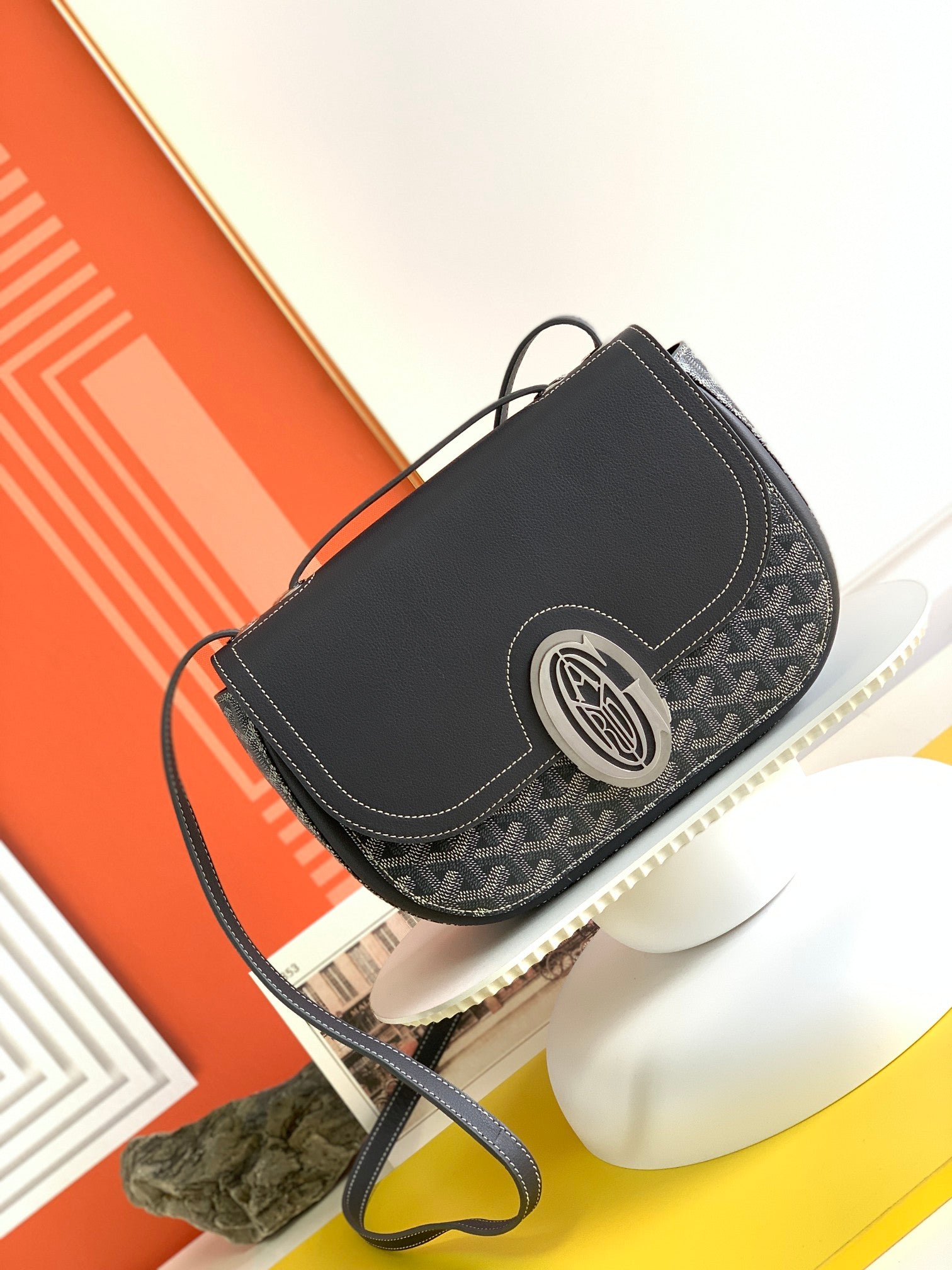 Gogy Classic Black Chevron Pattern Leather Crossbody Shoulder Bag