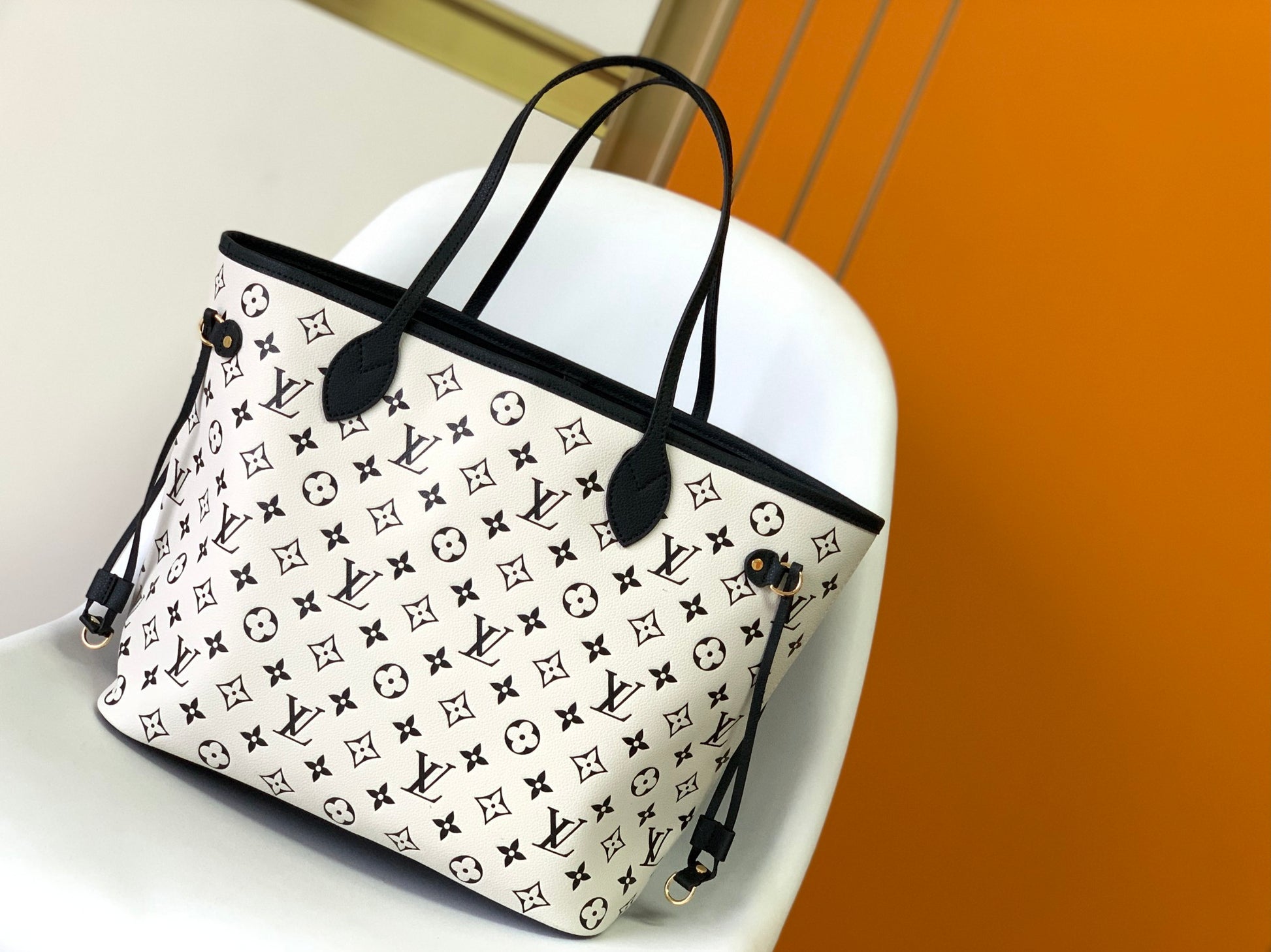 Louis Vuitton Black and White Monogram Print Leather Tote Bag Classic Shoulder Purse