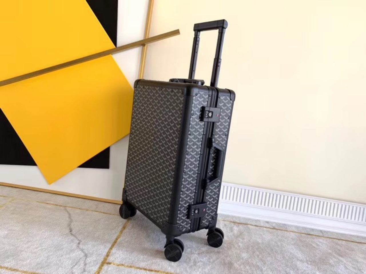 Luxury Black Diamond Pattern Hardshell Spinner Carry-on Suitcase