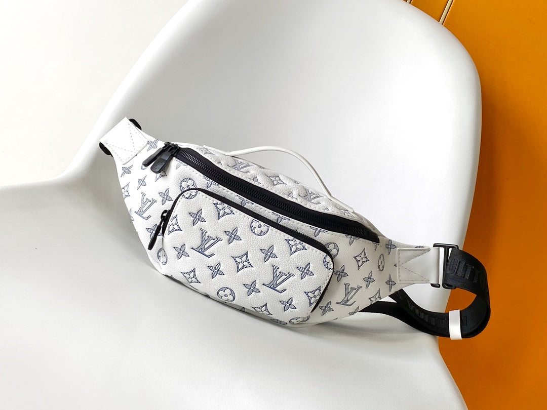 Louis Vuitton White Monogram Pattern Luxury Unisex Waist Bag Fanny Pack