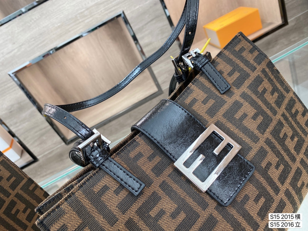 Fendi Zucca Monogram FF Logo Canvas Tote Bag - Brown/Black Luxury Shopper