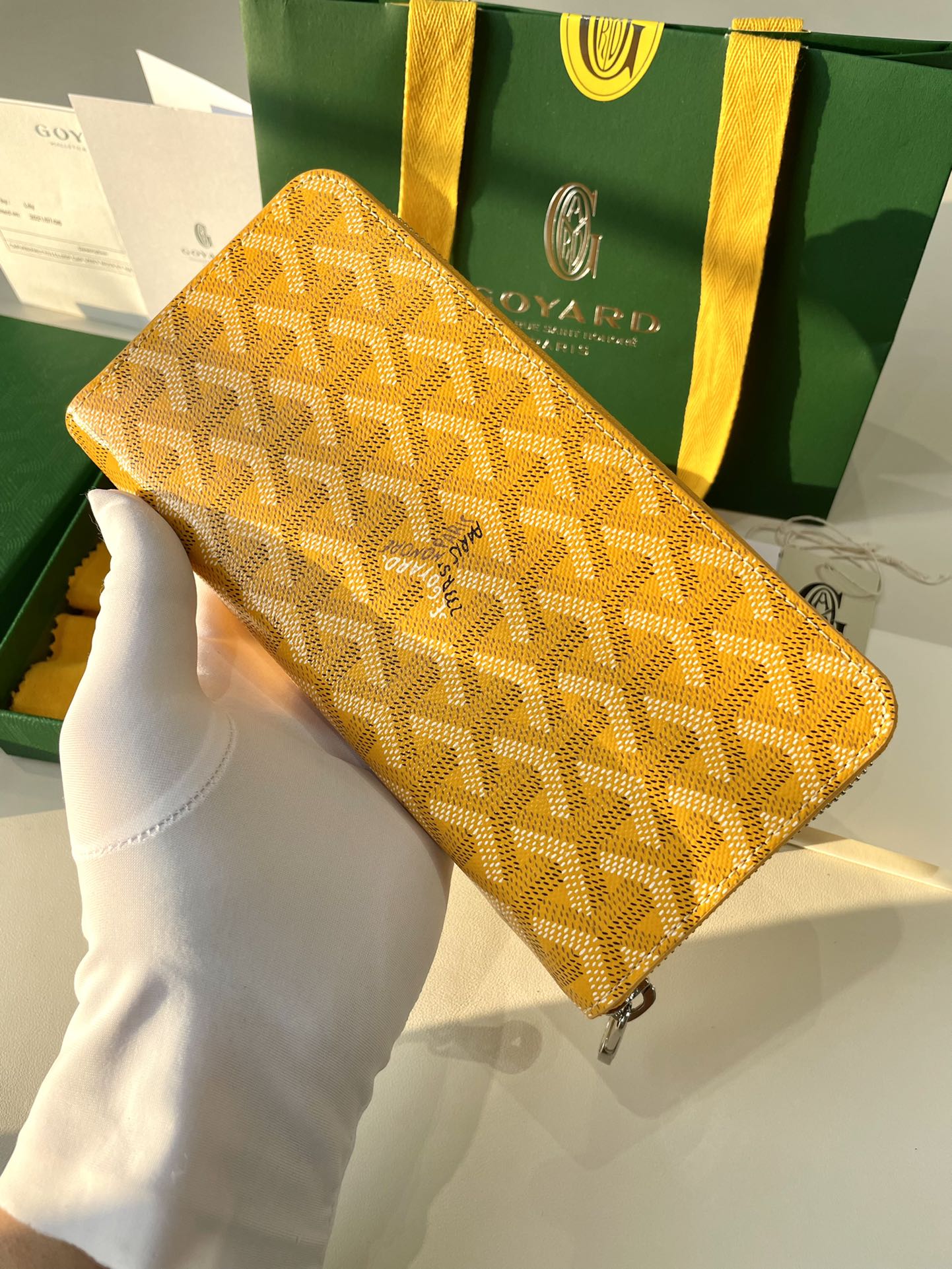 Gogy Luxury Yellow Chevron Pattern Long Wallet Clutch Organizer