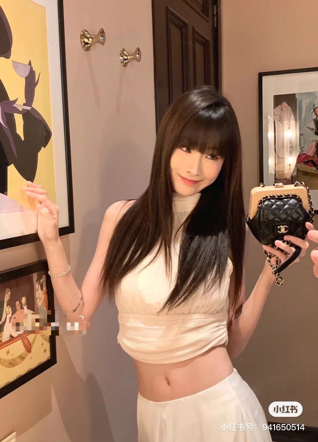 Women's Elegant Sleeveless Mock Neck Crop Top - Cream