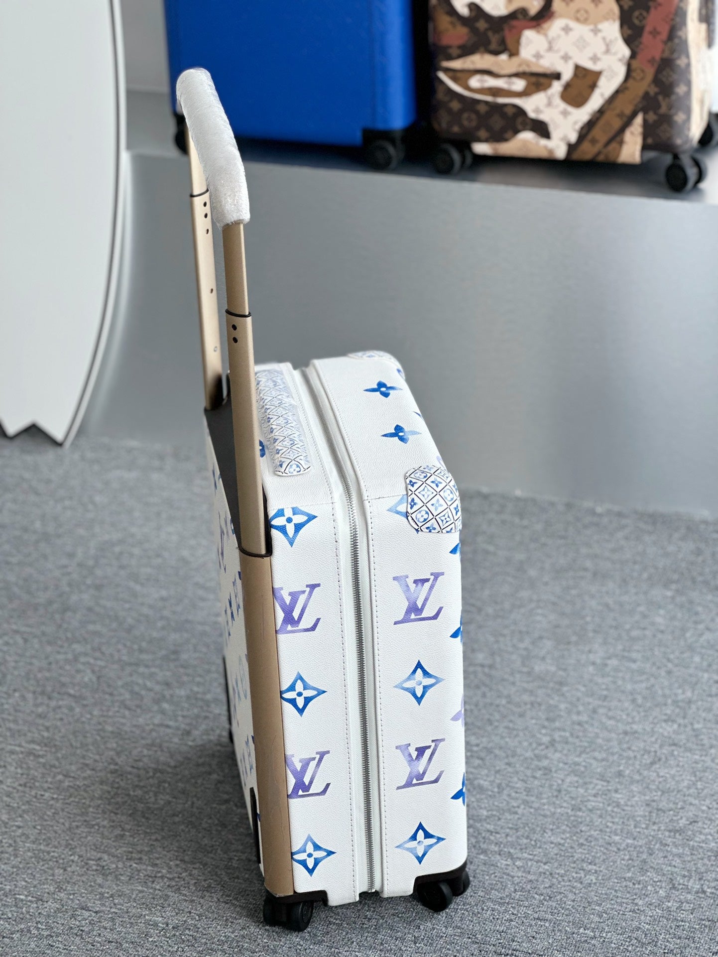 Luxury White and Blue Monogram Hard Shell Spinner Suitcase