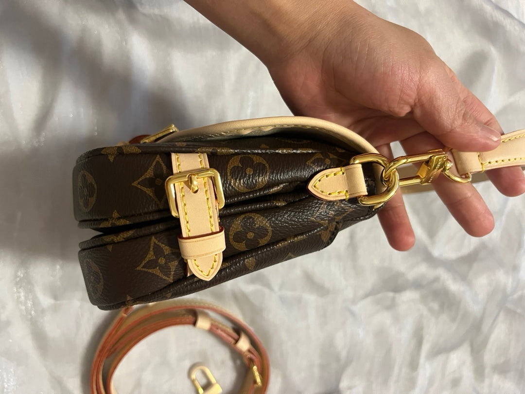 Louis Vuitton Classic Monogram Canvas Shoulder Crossbody Bag with Buckle