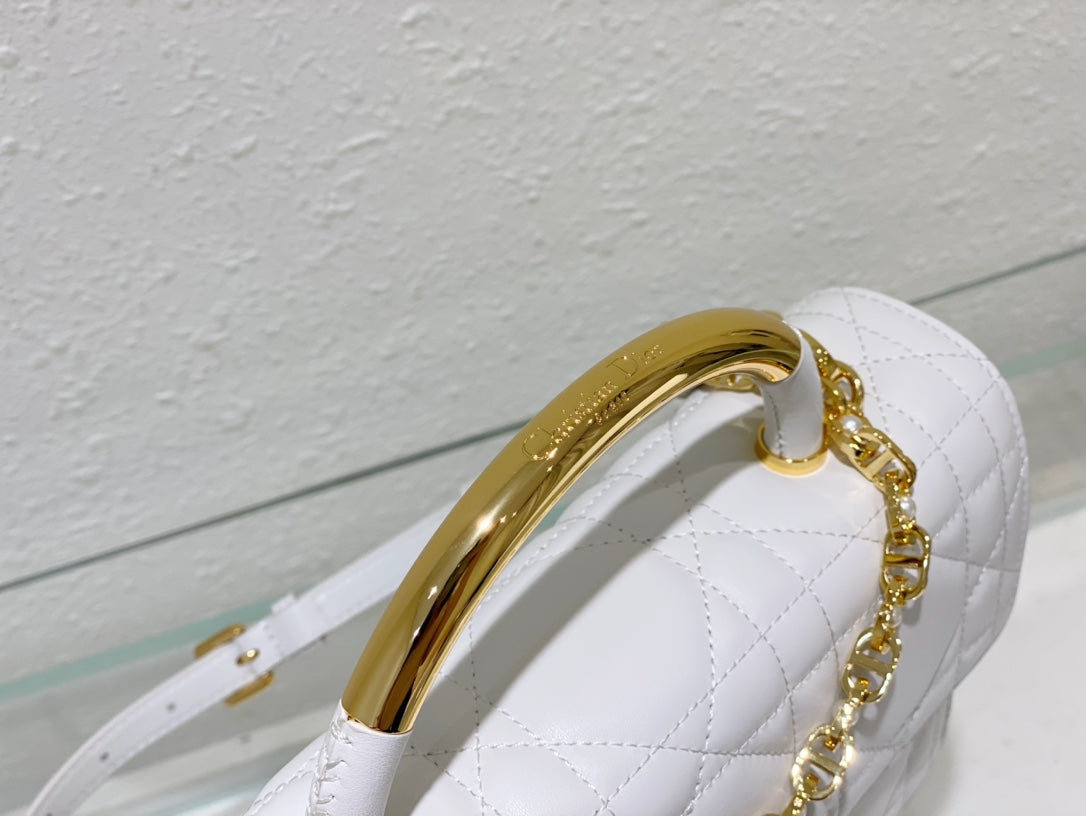 Dior Elegant White Quilted Leather Handbag with Gold Chain Strap