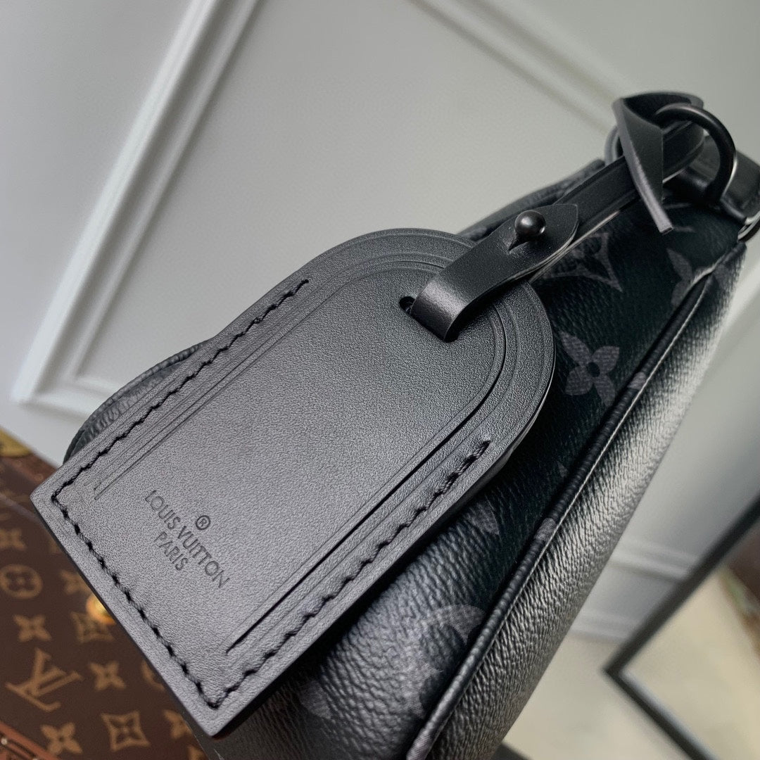 Louis Vuitton Dark Grey Monogram Pattern Canvas Messenger Crossbody Bag