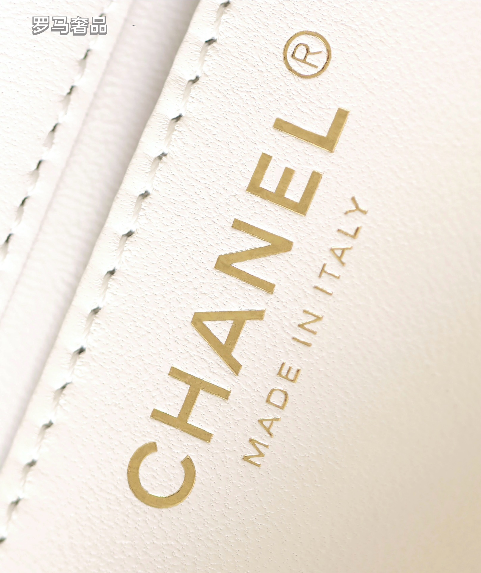Elegant White Quilted Leather Mini Flap Shoulder Bag with Gold-Tone Hardware
