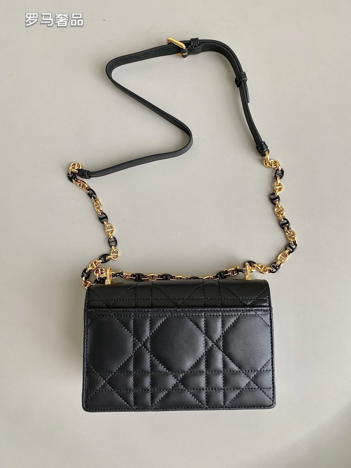 Quilted Leather Shoulder Bag with CD Logo Clasp and Chain Strap